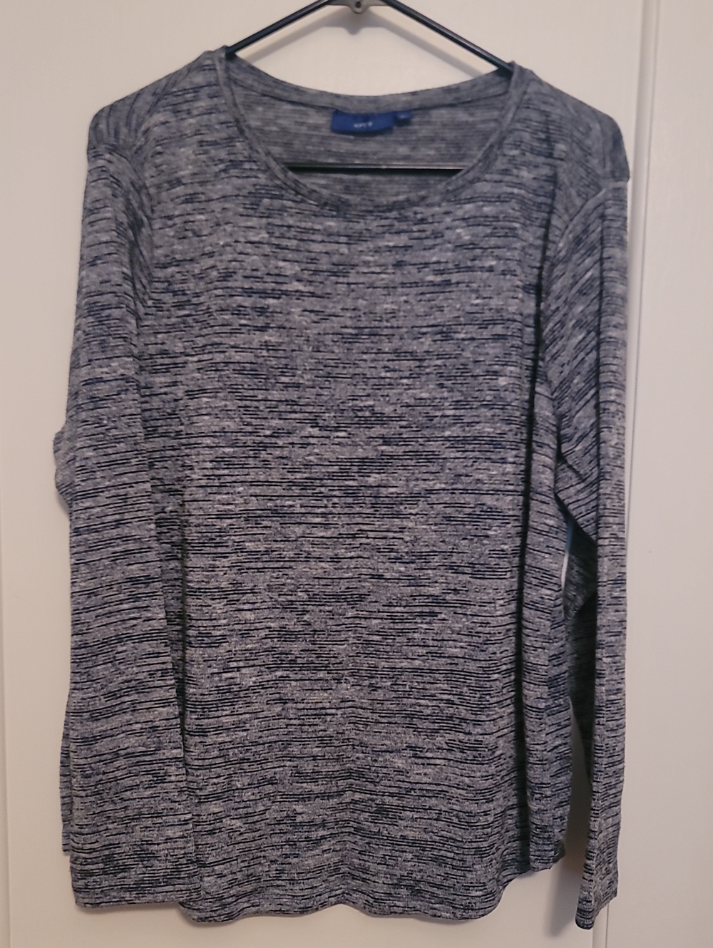 3/$20 Apt. 9 Women's Lightweight Crewneck Sweater